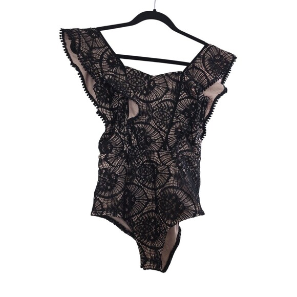 NWT Tea And Cup Los Angeles Bodysuit Women's Size Small Black Lace Top - Picture 2 of 5